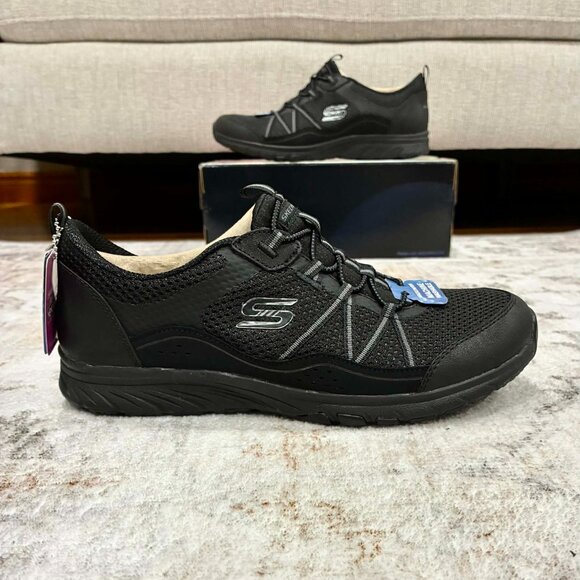 NWT Womens Skechers Shoes - Picture 1 of 1